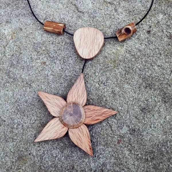 Five Point Star Forest Oak pendant necklace