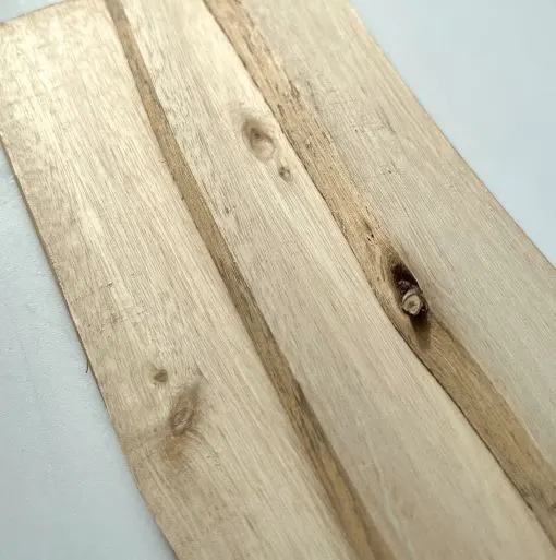 Eucalyptus grain pattern